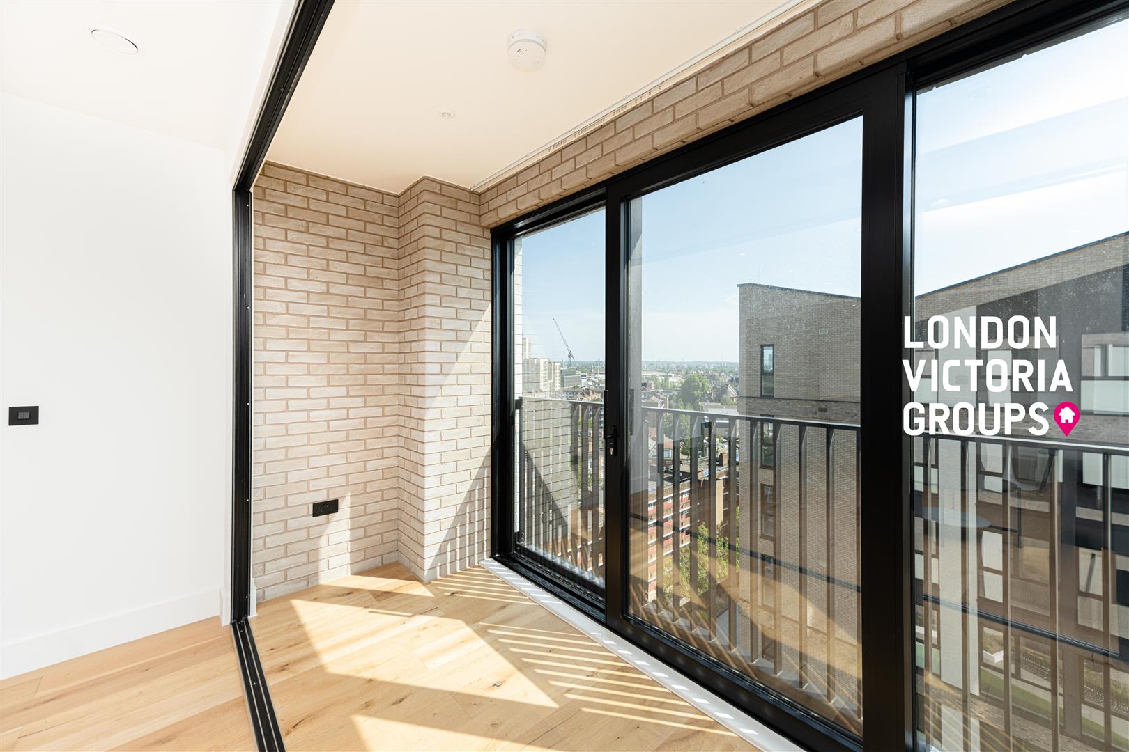 Horatio Apartments, 2 Graphite Square, LONDON